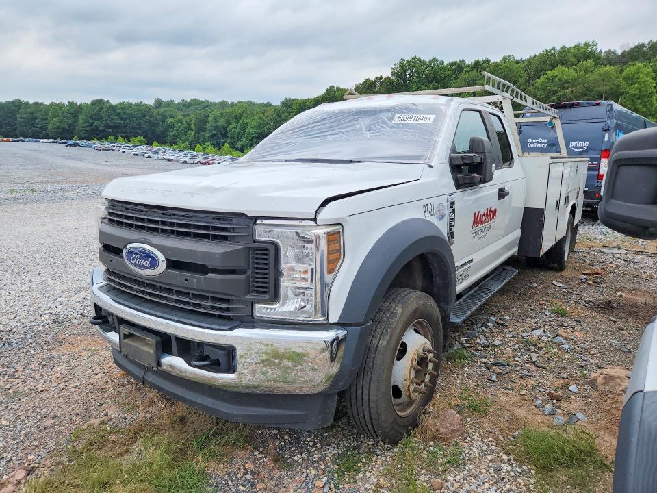 2019 Ford F450 VIN 1FD0X4HT7KED19785 — COPART salvage auction photo