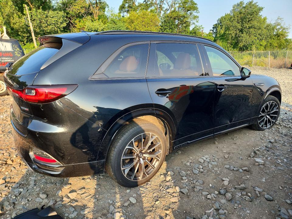 2025 Mazda Cx-70 VIN JM3KJEHC8S1106587 COPART salvage auction — WATER/FLOOD, Ny - Mv907A-Flood Salvage, sold $9,400 on 2026-09-21 (photo 3)