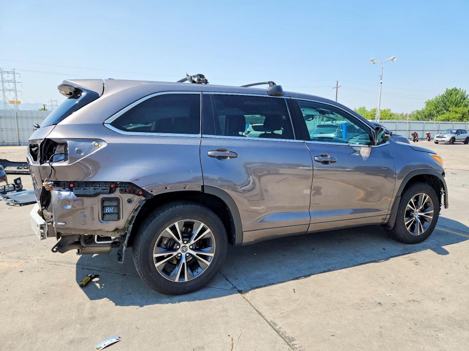 2016 Toyota Highlander VIN 5TDJKRFH8GS267359 COPART salvage auction — REAR END, CO - PUBLIC - SALVAGE TITLE, sold $12,200 on 2026-08-24 (photo 3)