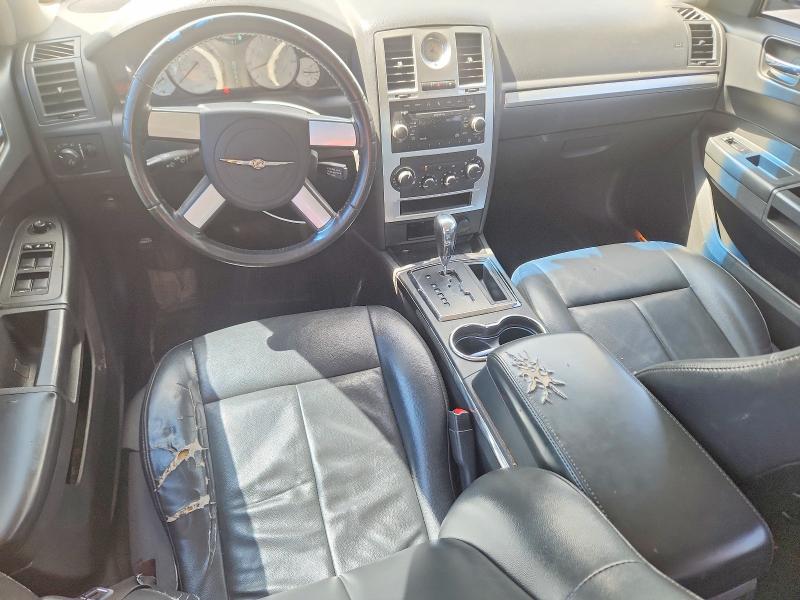 2010 Chrysler 300 VIN 2C3CA5CV3AH284627 COPART salvage auction — MINOR DENT/SCRATCHES, OH - CERTIFICATE OF TITLE, sold $950 on 2026-09-18 (photo 8)