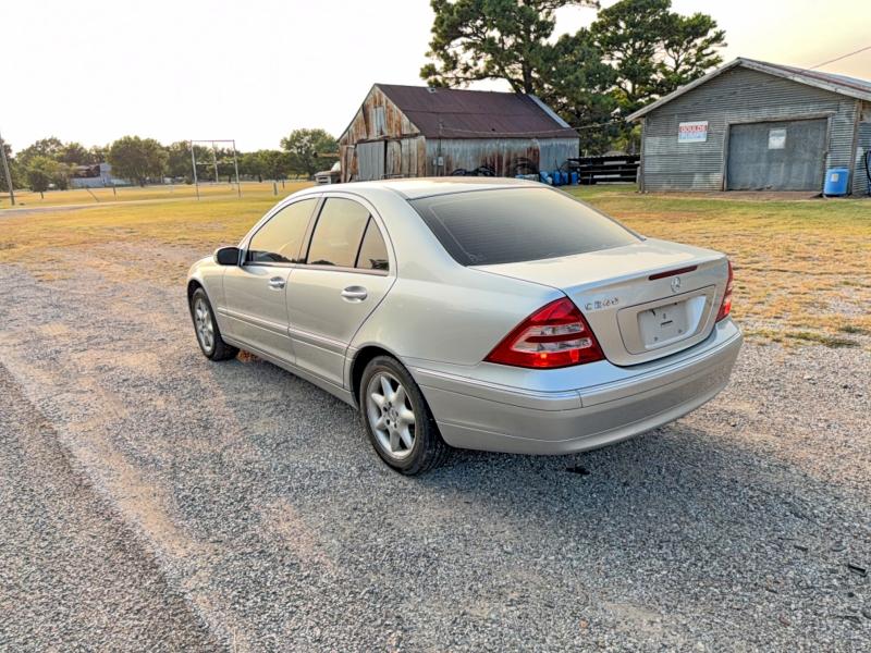 2003 Mercedes-benz C class VIN WDBRF61JX3F351952 COPART salvage auction — NORMAL WEAR, OK - CERTIFICATE OF TITLE (P), sold $2,500 on 2026-08-13 (photo 3)