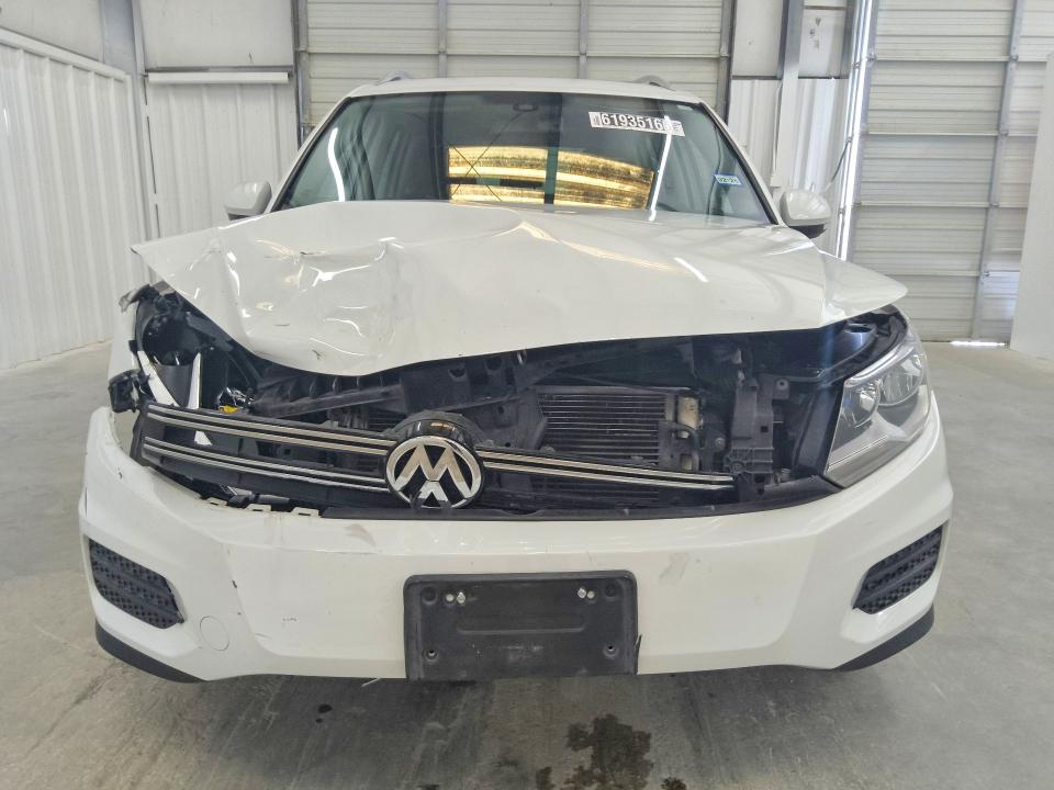2017 Volkswagen Tiguan VIN WVGRV7AX2HW508312 COPART salvage auction — FRONT END, TX - CERTIFICATE OF TITLE, sold $775 on 2026-08-11 (photo 5)