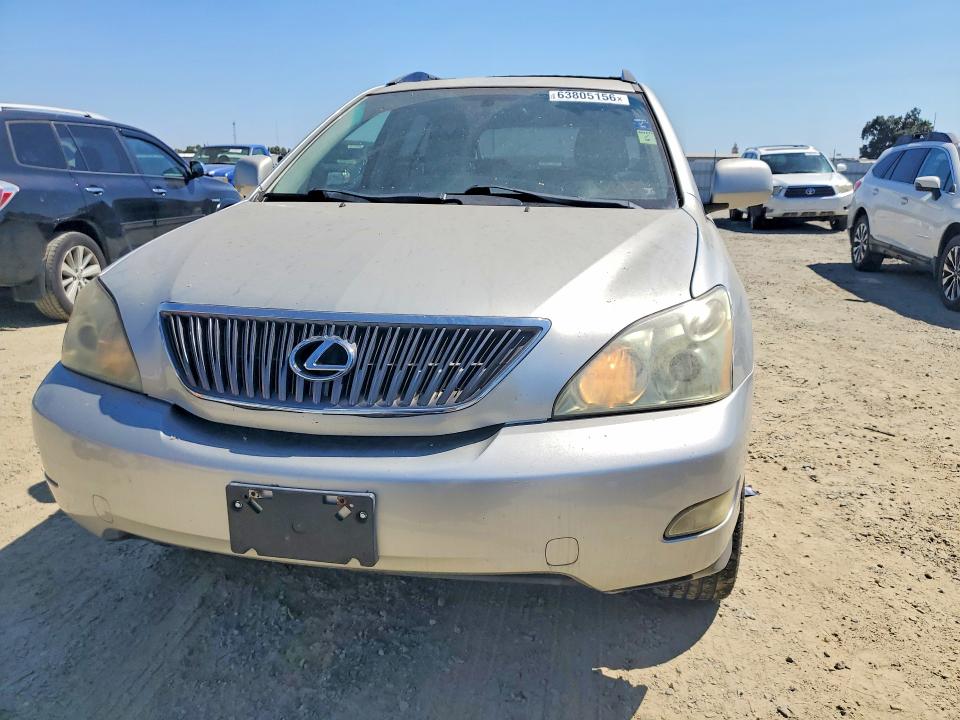 2005 Lexus Rx 330 VIN JTJGA31U650046886 COPART salvage auction — MINOR DENT/SCRATCHES, CA - DIS/DLR/EXP ONLY CLEAN TITLE, sold $1,150 on 2026-08-23 (photo 5)