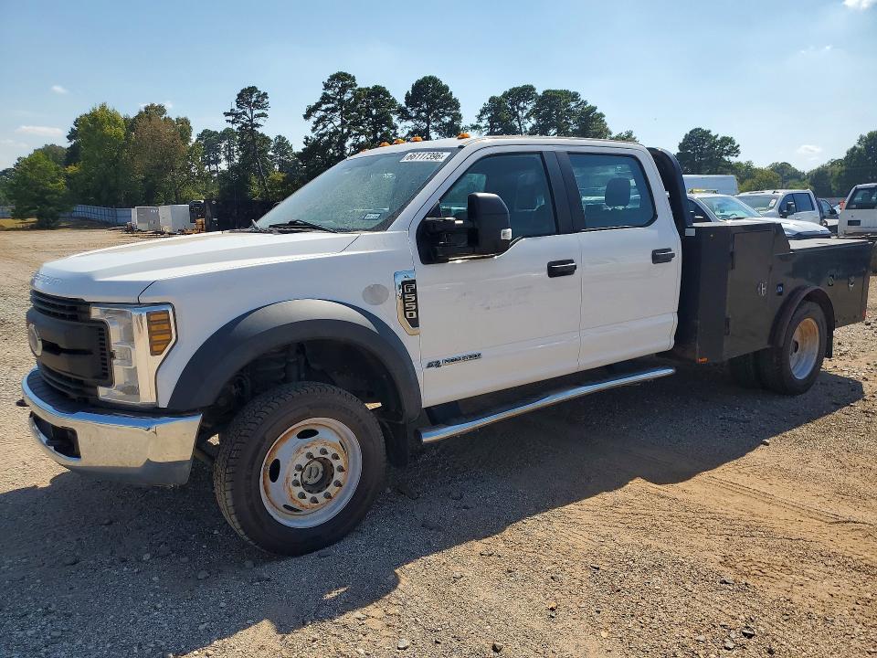 2019 Ford F550 VIN 1FD0W5HT8KEF23651 — COPART salvage auction photo