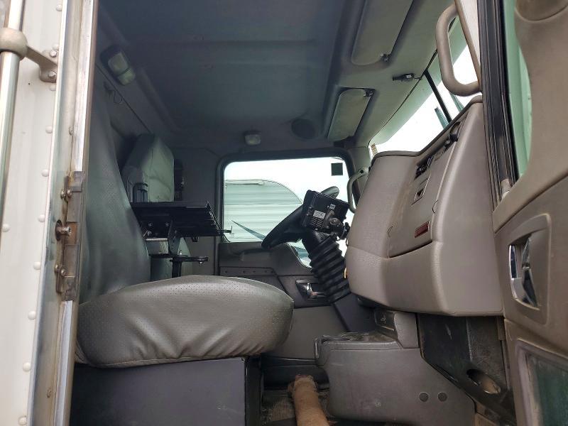 2014 Kenworth T370 VIN 2NKHHM7X1EM965805 COPART salvage auction — NORMAL WEAR, ON - PERMIT NO BRAND - UNFIT (P), sold $5,700 on 2026-09-08 (photo 5)
