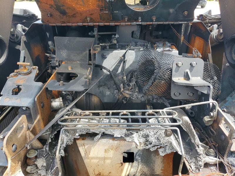 2025 John deere 335p VIN 1T0335PATSFF08015 COPART salvage auction — BURN, FL - BILL OF SALE, sold $8,800 on 2026-09-23 (photo 7)