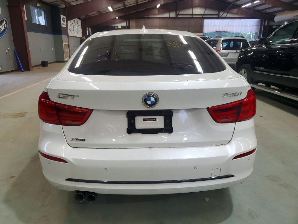 2018 BMW 3er VIN WBA8Z9C51JB219847 COPART salvage auction — MINOR DENT/SCRATCHES, Ct - Certificate Of Title (P), sold $2,450 on 2026-08-21 (photo 6)