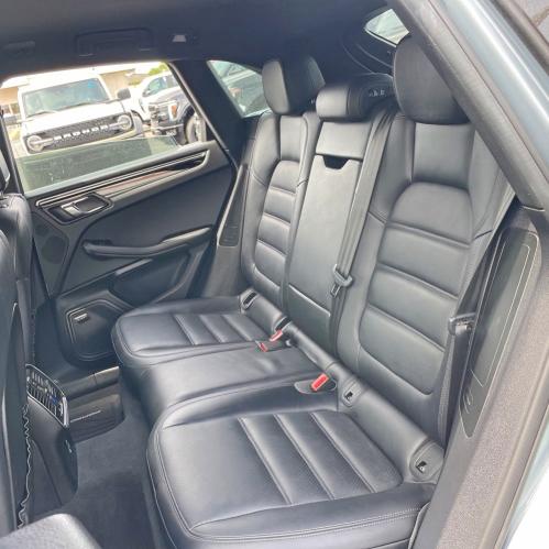 2020 Porsche Macan VIN WP1AB2A57LLB30671 COPART salvage auction — NORMAL WEAR, CA - CERTIFICATE OF TITLE (P), sold $13,700 on 2026-09-08 (photo 6)