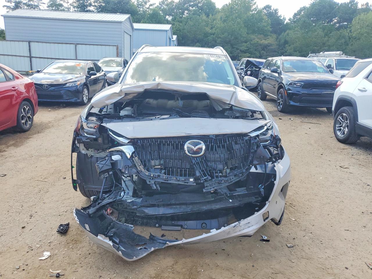 2026 Mazda CX-90 VIN JM3KKBHD1T1389839 COPART salvage auction — Front End, C0 - Clean Title, sold $8,600 on 2026-09-02 (photo 5)