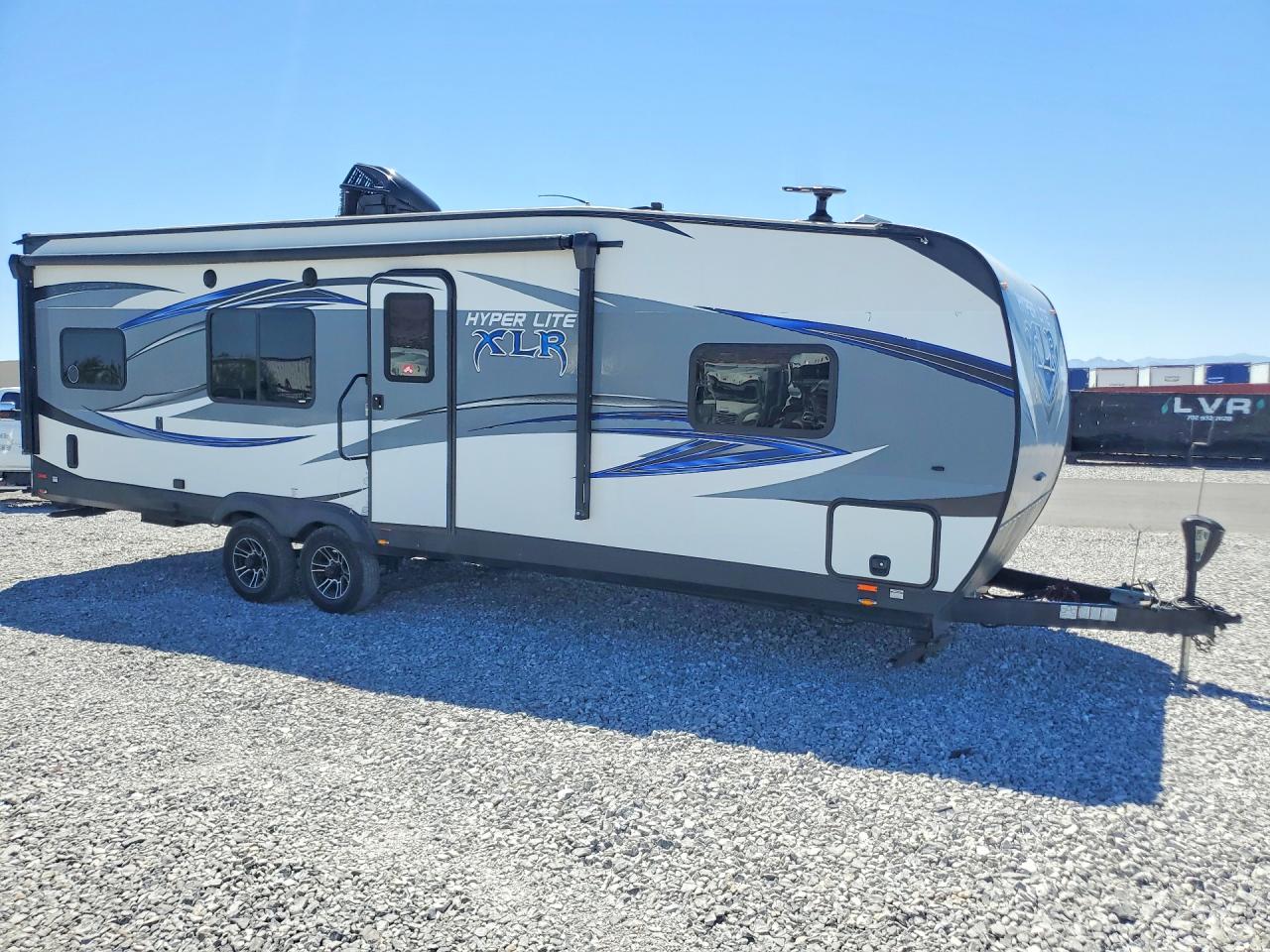 2019 Kz-Rv Hyperlite  26hf VIN 4X4TXLB26KF165781 COPART salvage auction — Side, NV - SALVAGE TITLE, sold $10,300 on 2026-09-10 (photo 4)
