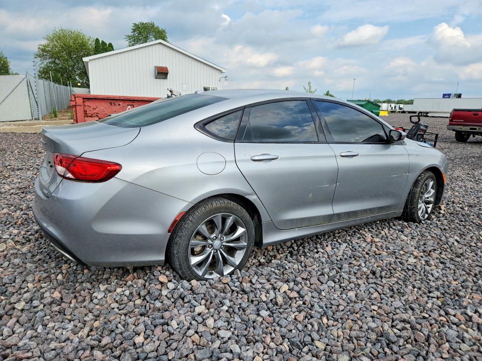 2015 Chrysler 200 VIN 1C3CCCBB2FN559716 COPART salvage auction — SIDE, In - Cert Of Title - Rebuilt Vehicl, sold $500 on 2026-09-15 (photo 3)