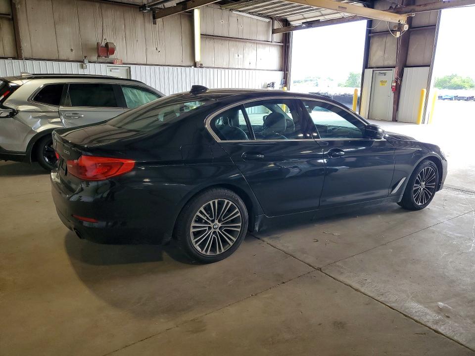 2019 BMW 5 series VIN WBAJA7C59KWW06735 COPART salvage auction — MINOR DENT/SCRATCHES, MI - CERT OF TITLE-REBUILT SALVAGE, sold $10,100 on 2026-08-26 (photo 3)