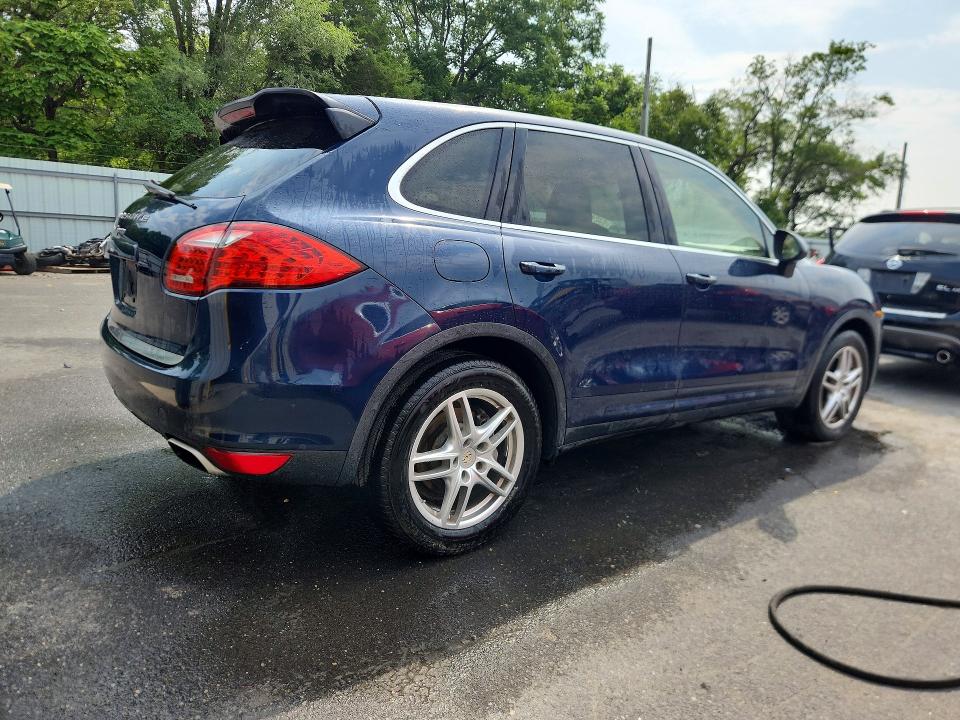 2013 Porsche Cayenne VIN WP1AA2A26DLA00648 COPART salvage auction — WATER/FLOOD, Nj - Cert Of Title-Salvage Flood, sold $425 on 2026-08-27 (photo 3)