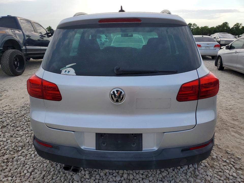 2015 Volkswagen Tiguan VIN WVGAV7AX4FW597598 COPART salvage auction — NORMAL WEAR, Mt - Certificate Of Title, sold $1,050 on 2026-08-18 (photo 6)