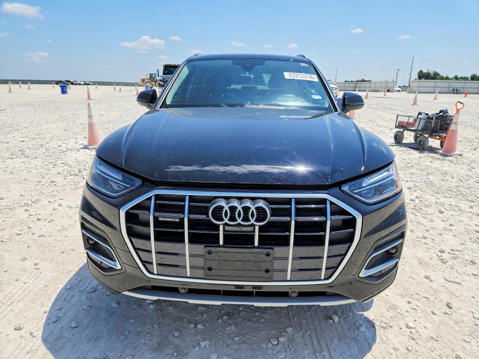 2021 Audi Q5 VIN WA1BAAFY2M2035653 COPART salvage auction — REAR END, TX - SALVAGE VEHICLE TITLE, sold $12,300 on 2026-08-20 (photo 5)