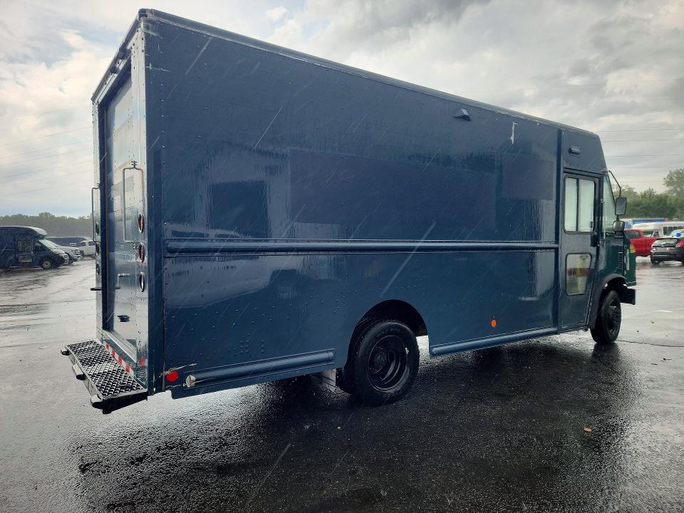 2021 Ford F59 VIN 1F65F5KN9M0A01392 COPART salvage auction — NORMAL WEAR, NJ - CERTIFICATE OF TITLE, sold $28,500 on 2026-09-15 (photo 3)