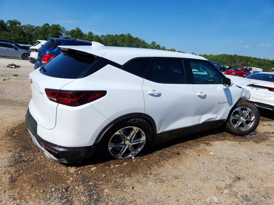 2026 Chevrolet Blazer VIN 3GNKBCR46TS162570 COPART salvage auction — FRONT END, VA - CERT OF TITLE - SALVAGE, sold $275 on 2026-09-01 (photo 3)