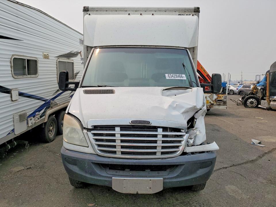 2012 Freightliner Sprinter VIN WDPPF4CC4C9499176 COPART salvage auction — FRONT END, WA - BILL OF SALE, sold $1,450 on 2026-08-12 (photo 5)