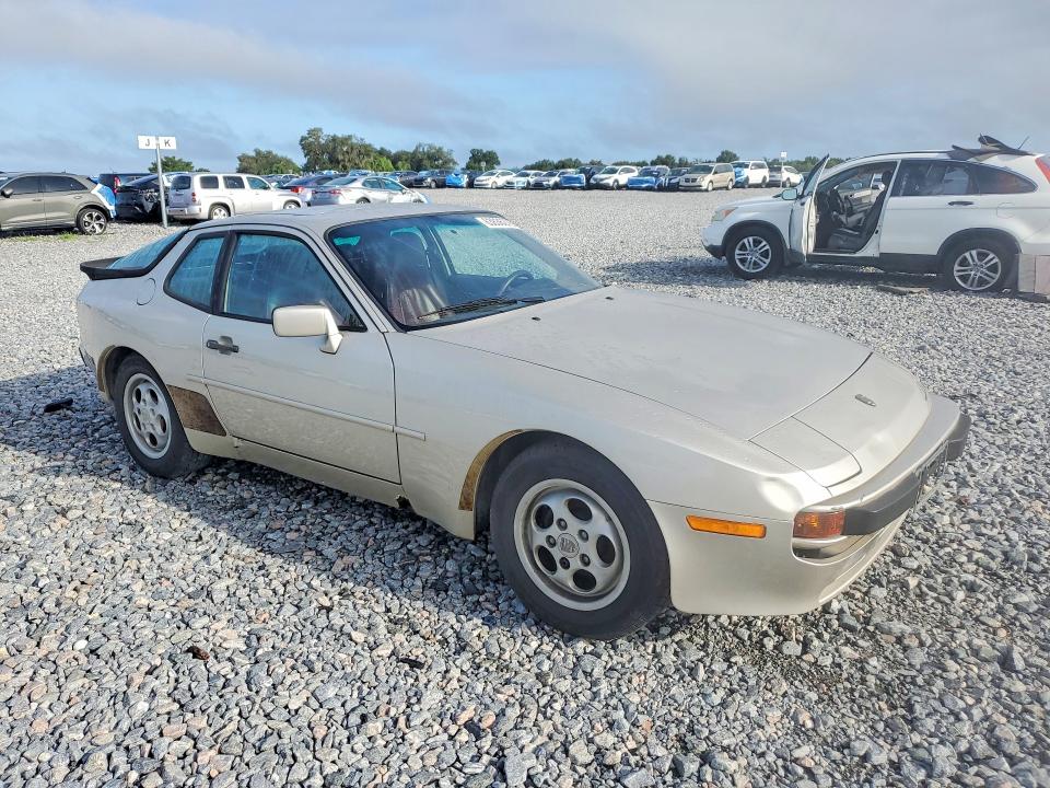 1987 Porsche 944 VIN WP0AB0946HN475879 COPART salvage auction — SIDE, NJ - CERTIFICATE OF TITLE, sold $575 on 2026-08-11 (photo 4)