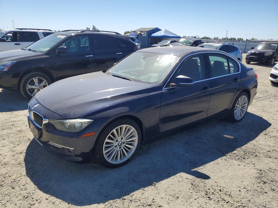 2012 BMW 3er VIN WBA3A5C54CF257031 COPART salvage auction — MINOR DENT/SCRATCHES, Ca - Dis/Dlr/Exp Only Clean Title, sold $1,600 on 2026-08-06 (photo 1)