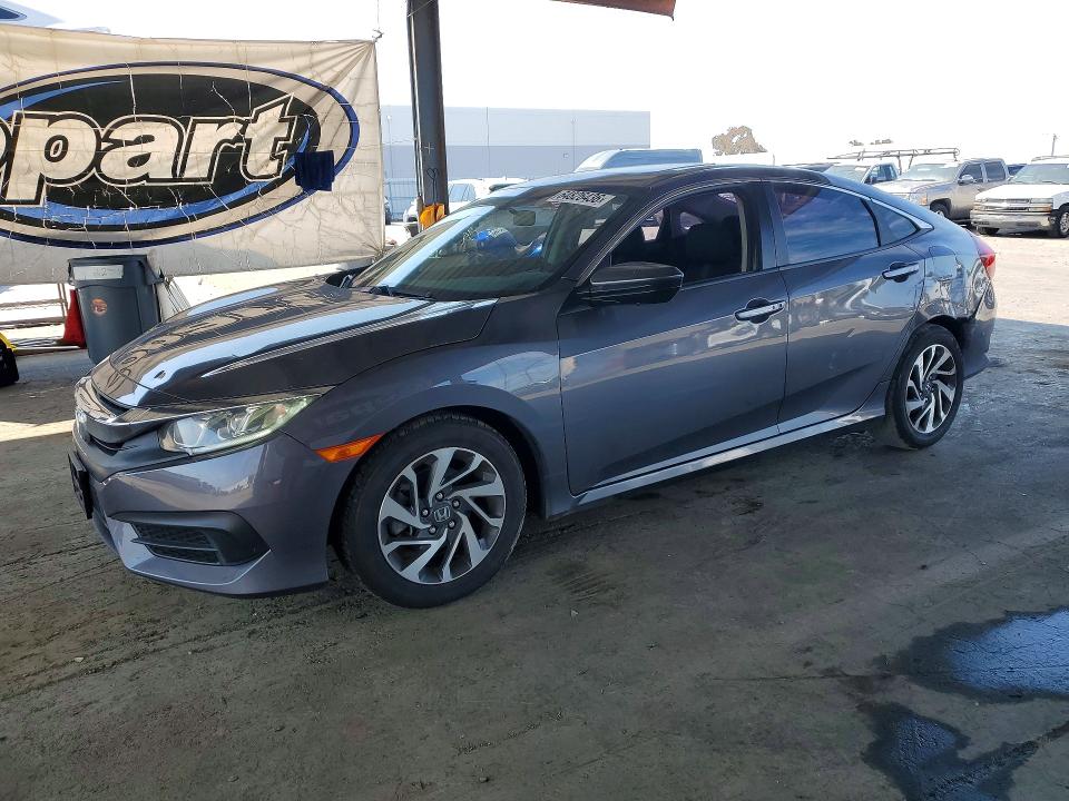 2017 Honda Civic VIN 2HGFC2F70HH528888 — COPART salvage auction photo