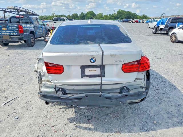2013 BMW 3er VIN WBA3A5C50DF357659 COPART salvage auction — REAR END, FL - CERT OF TITLE SLVG REBUILDABLE (P), sold $775 on 2026-08-21 (photo 6)
