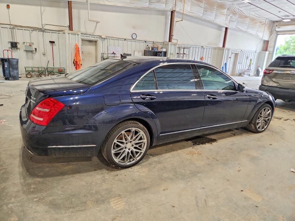 2012 Mercedes-benz S class VIN WDDNG9EB0CA471022 COPART salvage auction — NORMAL WEAR, WI - CERTIFICATE OF TITLE, sold $775 on 2026-08-19 (photo 3)