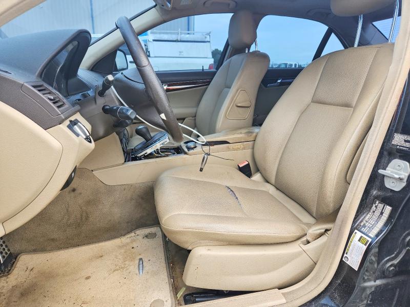 2009 Mercedes-benz C class VIN WDDGF56XX9F230224 COPART salvage auction — MINOR DENT/SCRATCHES, FL - CERTIFICATE OF TITLE, sold $300 on 2026-08-17 (photo 7)