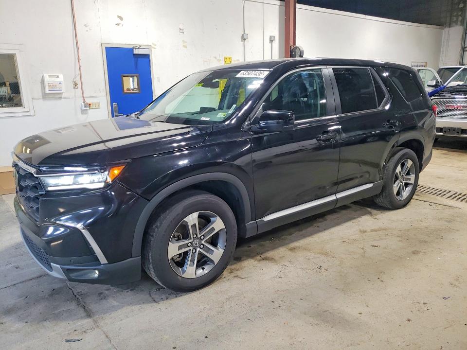 2025 Honda Pilot VIN 5FNYG1H48SB043470 — COPART salvage auction photo