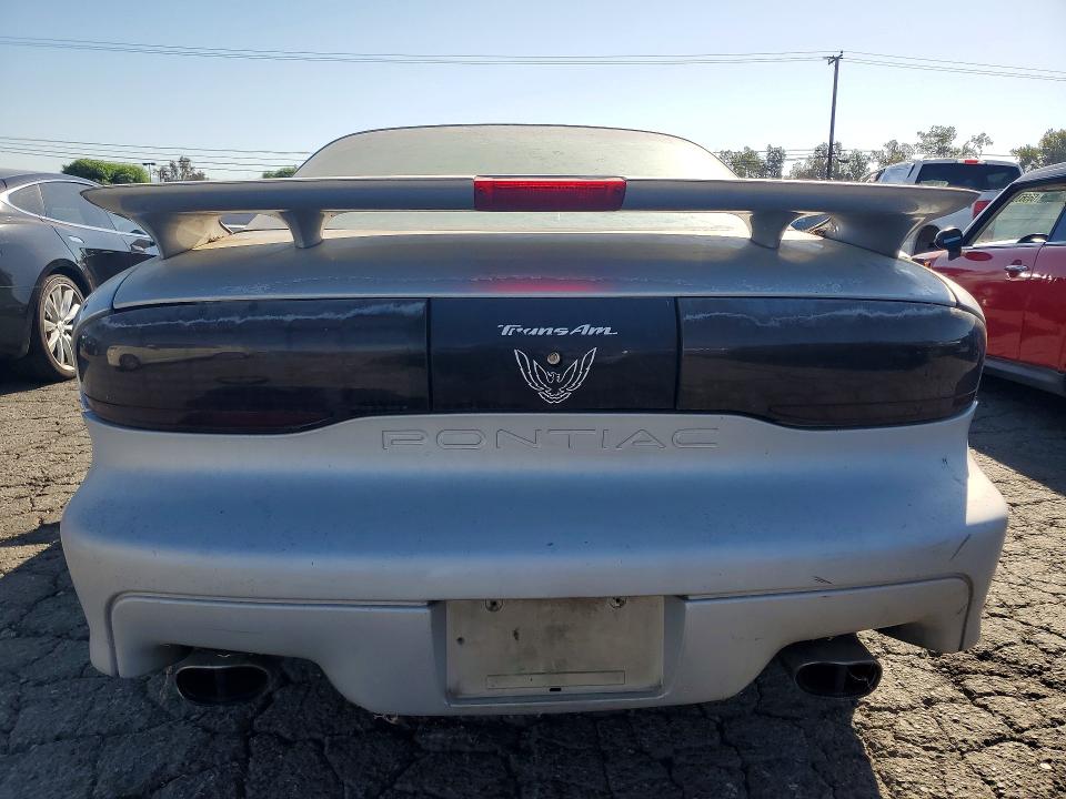 1995 Pontiac Firebird VIN 2G2FV22P9S2213956 COPART salvage auction — MINOR DENT/SCRATCHES, CA - CERT OF TITLE-SALVAGED, sold $300 on 2026-08-31 (photo 6)
