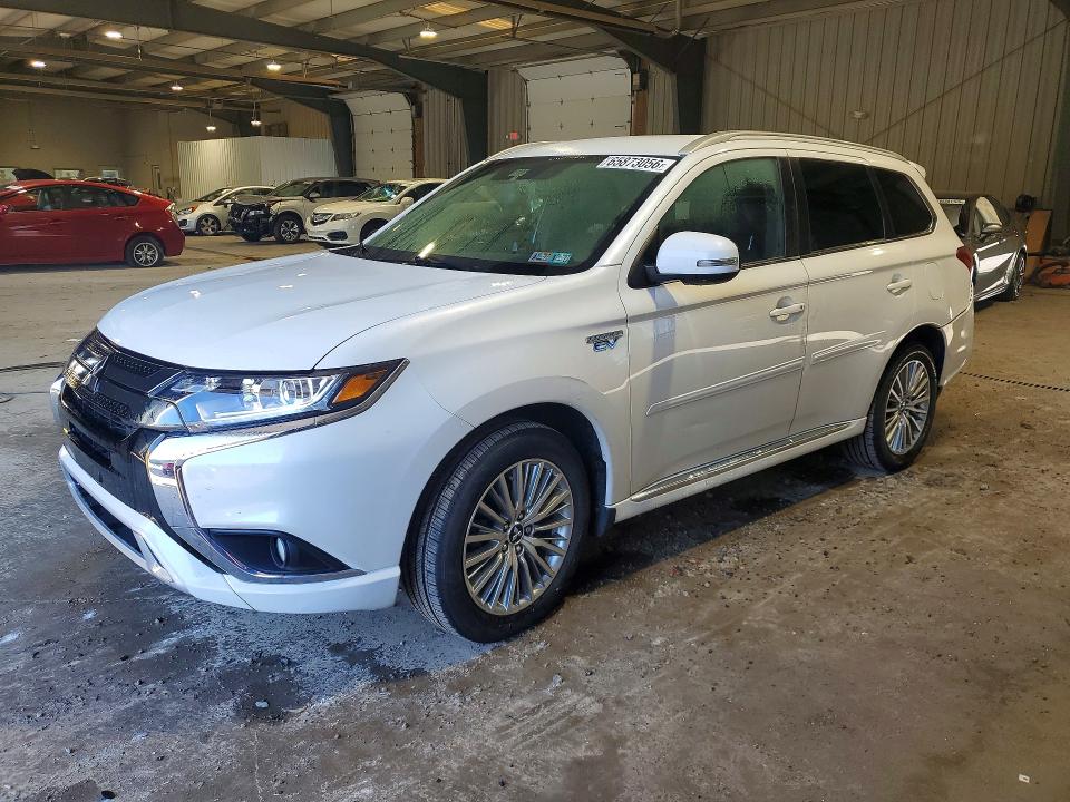 2021 Mitsubishi Outlander VIN JA4J2VA7XMZ000932 — COPART salvage auction photo