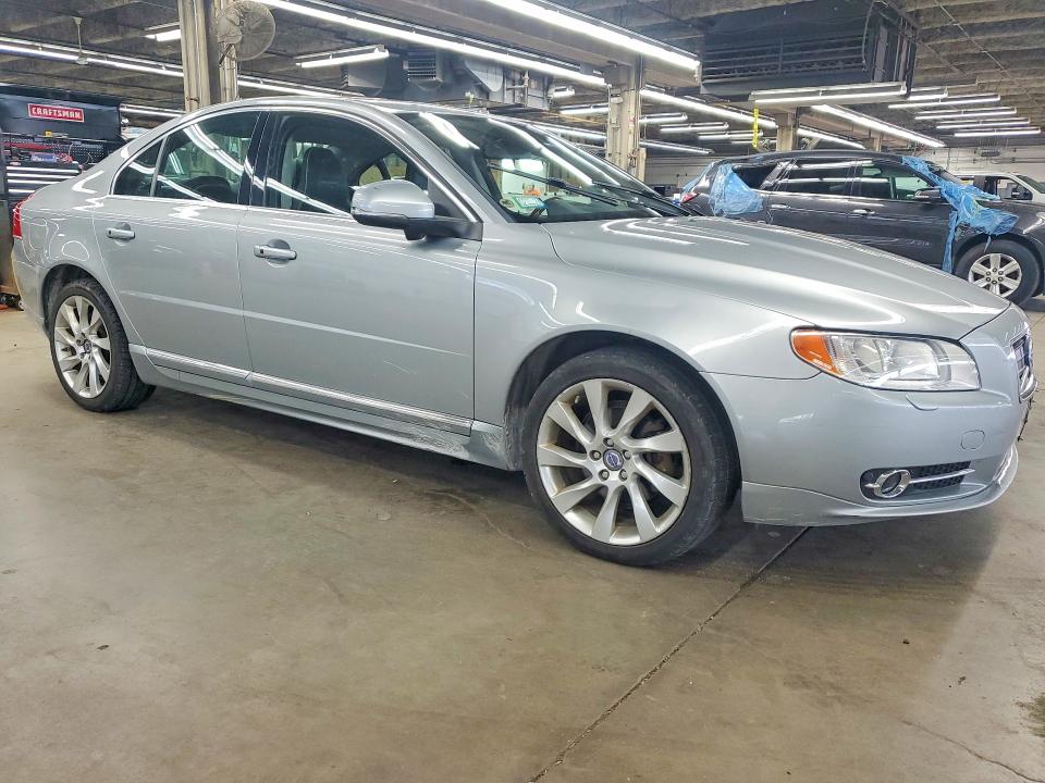 2012 Volvo S80 VIN YV1902AH0C1152960 COPART salvage auction — MECHANICAL, Il - Certificate Of Title, sold $1,150 on 2026-08-10 (photo 4)