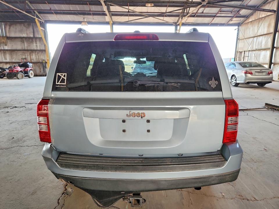 2014 Jeep Liberty (patriot) VIN 1C4NJPBB1ED583284 COPART salvage auction — REAR END, AZ - CERT OF TITLE - SALVAGE, sold $175 on 2026-09-08 (photo 6)