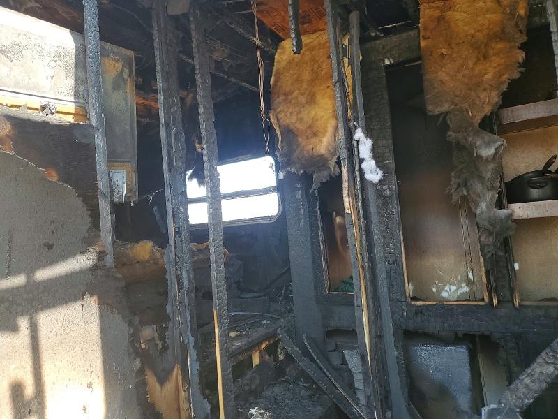 2001 Forest river Salem VIN 4X4FSMA281C004626 COPART salvage auction — BURN, UT - SALVAGE CERTIFICATE, sold $1 on 2026-09-14 (photo 5)