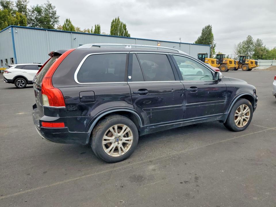2013 Volvo Xc90 VIN YV4952CYXD1647931 COPART salvage auction — MINOR DENT/SCRATCHES, Nc - Certificate Of Title, sold $100 on 2026-08-31 (photo 3)