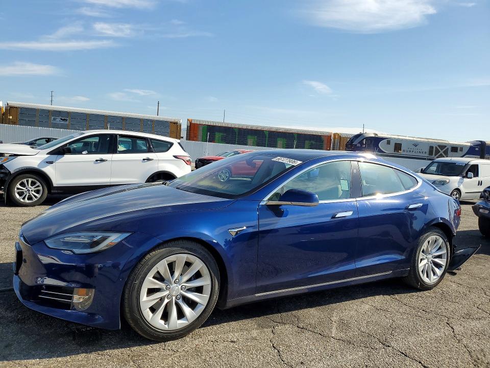 2018 Tesla Model s VIN 5YJSA1E23JF281414 — COPART salvage auction photo