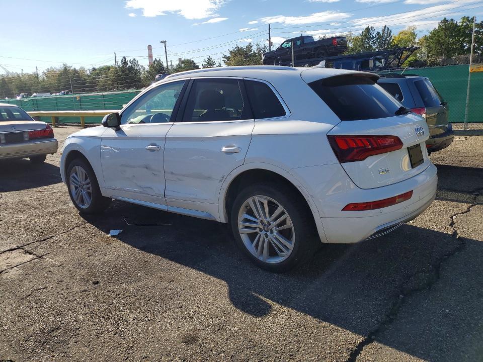 2018 Audi Q5 VIN WA1BNAFY2J2010798 COPART salvage auction — SIDE, Salvage Title, sold $8,900 on 2026-09-08 (photo 2)
