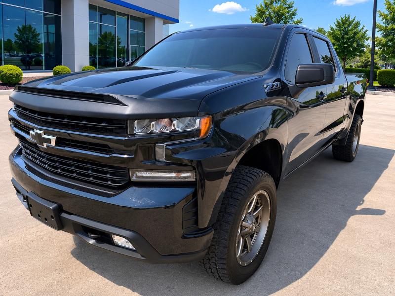 2020 Chevrolet Silverado VIN 3GCUYEED9LG422061 COPART salvage auction — MINOR DENT/SCRATCHES, Ok - Certificate Of Title (P), sold $15,700 on 2026-08-24 (photo 2)