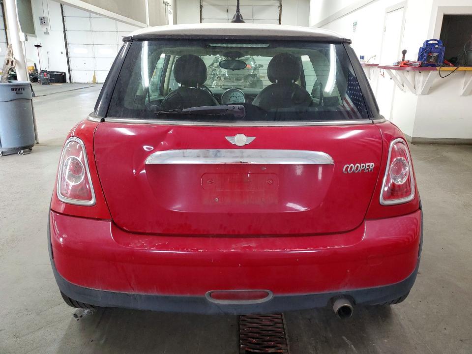 2011 Mini Cooper VIN WMWSU3C55BT252122 COPART salvage auction — MECHANICAL, WA - CERT OF OWNERSHIP-REBUILT, sold $200 on 2026-08-14 (photo 6)