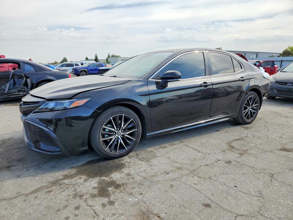 2021 Toyota Camry VIN 4T1T11AK0MU474881 — COPART salvage auction photo