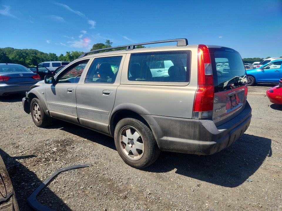 2004 Volvo Xc70 VIN YV1SZ59H741147219 COPART salvage auction — FRAME DAMAGE, MA - CERT OF TITLE-RECONSTRCTD COLL, sold $425 on 2026-08-12 (photo 2)