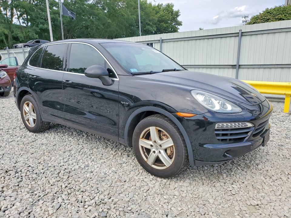 2013 Porsche Cayenne VIN WP1AE2A21DLA16129 COPART salvage auction — MECHANICAL, Ma - Cert Of Title-Reconstrctd Coll, sold $425 on 2026-08-20 (photo 4)