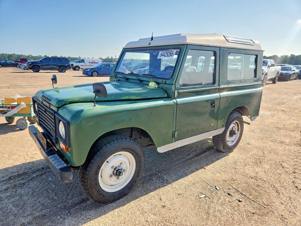 1983 Land rover Defender VIN VSELBABG2AZ102639 — COPART salvage auction photo