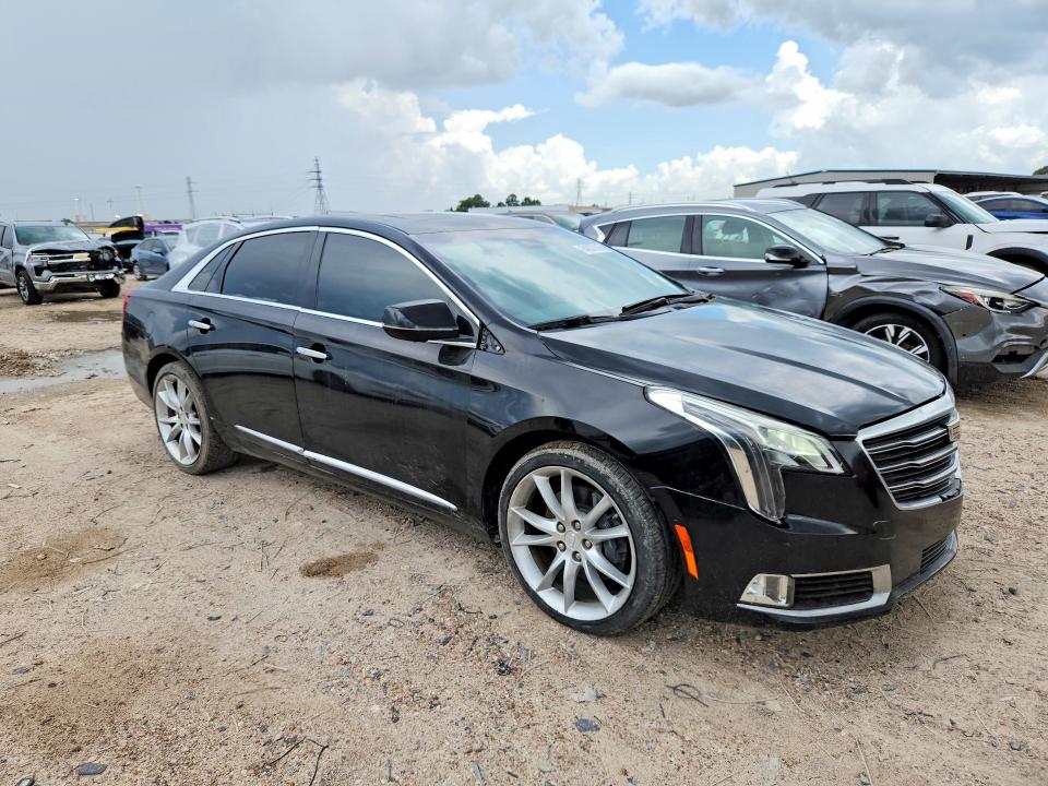 2018 Cadillac Xts VIN 2G61P5S38J9124290 COPART salvage auction — MINOR DENT/SCRATCHES, Tx - Cert Of Title-Rebuilt Salvage, sold $4,100 on 2026-08-21 (photo 4)