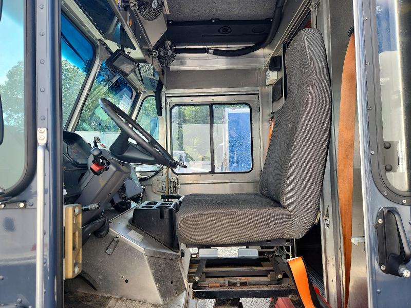 2021 Freightliner Chassis VIN 4UZAC2EA3MCML0629 COPART salvage auction — MECHANICAL, NJ - CERTIFICATE OF TITLE, sold $17,000 on 2026-09-11 (photo 7)