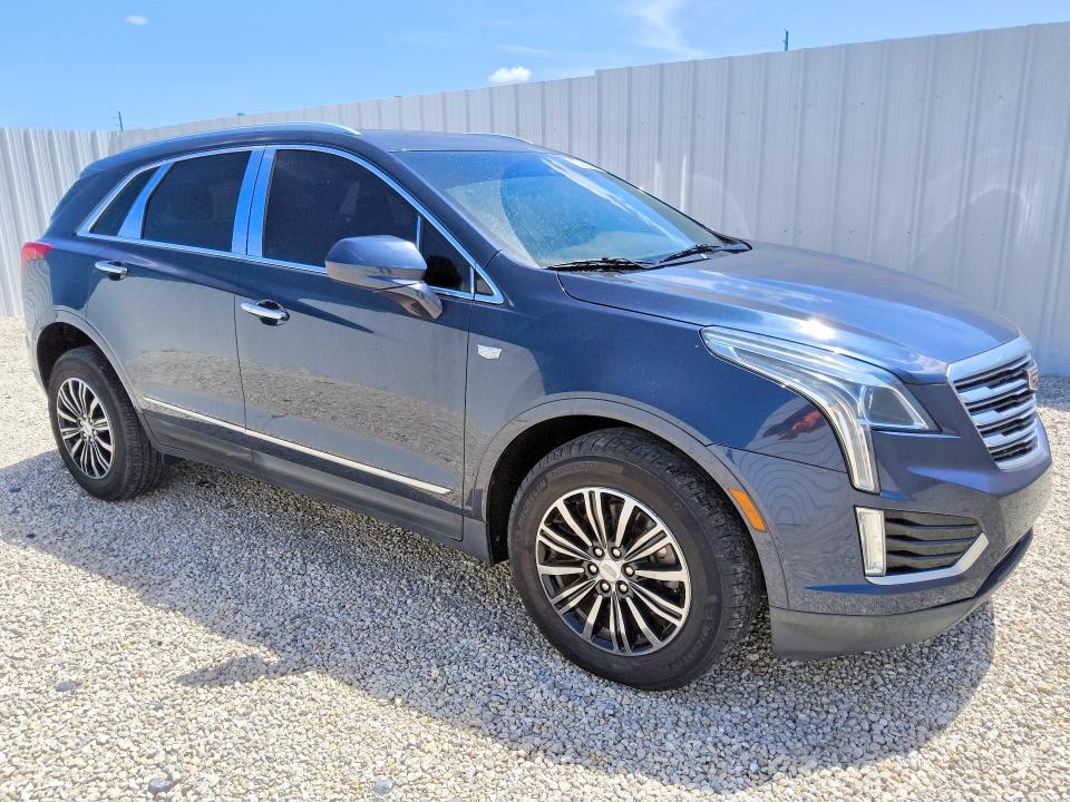 2018 Cadillac Xt5 VIN 1GYKNARS3JZ135162 COPART salvage auction — MINOR DENT/SCRATCHES, FL - CERTIFICATE OF TITLE, sold $8,300 on 2026-08-27 (photo 4)