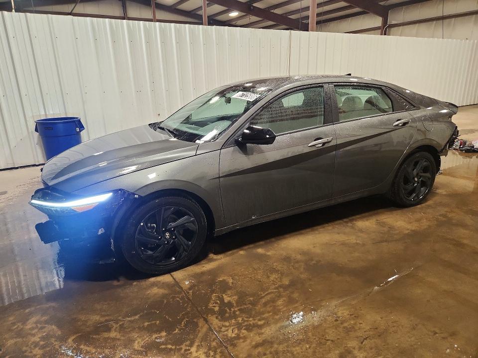 2026 Hyundai Elantra VIN KMHLM4DG2TU124330 — COPART salvage auction photo