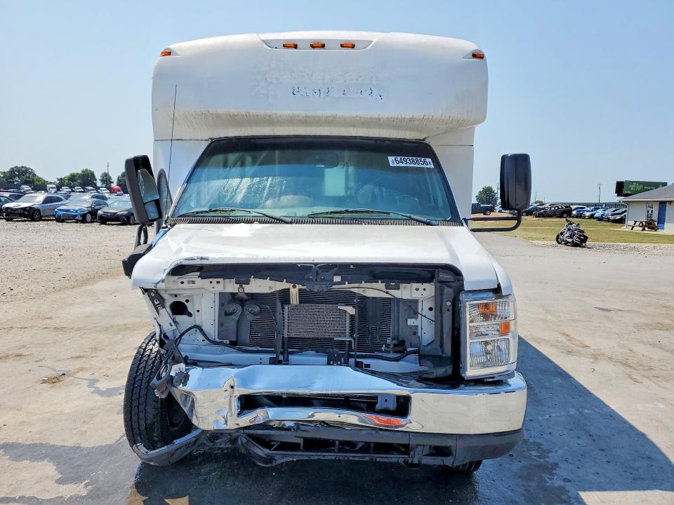2019 Ford E-350 VIN 1FDEE3FS2KDC19132 COPART salvage auction — FRONT END, MO - SALVAGE CERTIFICATE OF TITLE, sold $100 on 2026-09-18 (photo 5)
