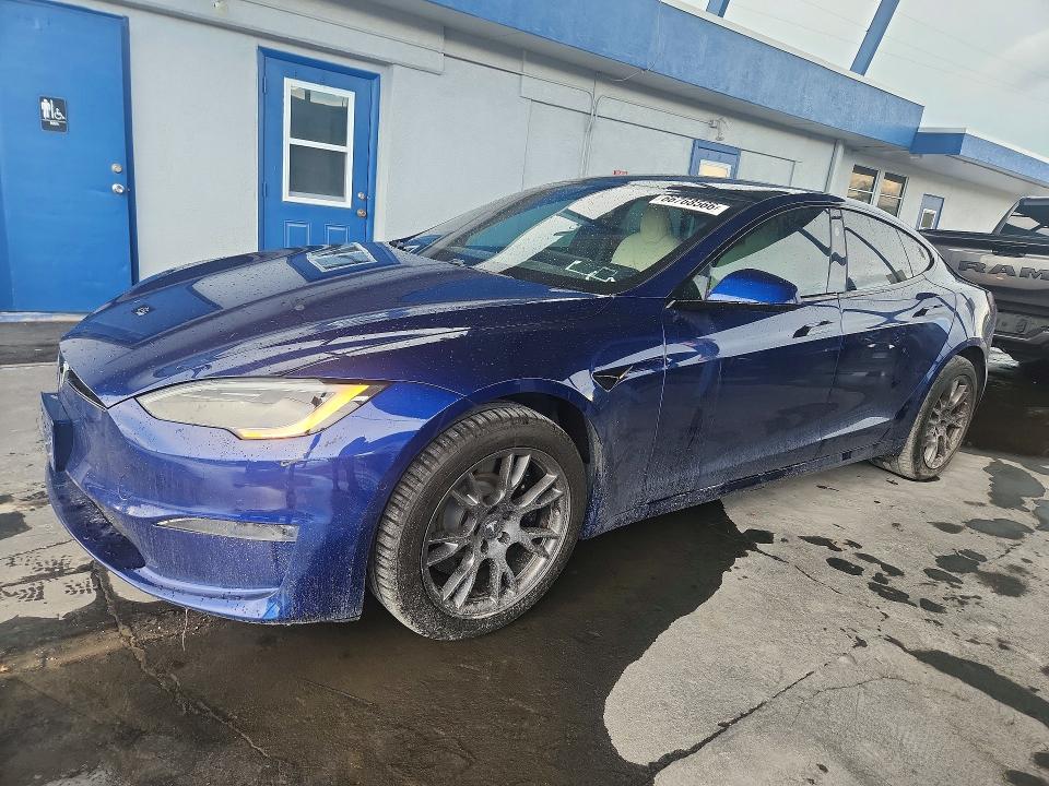 2022 Tesla Model s VIN 5YJSA1E55NF487978 — COPART salvage auction photo
