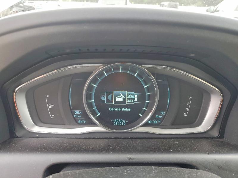 2014 Volvo Xc60 VIN YV4902DZ1E2556533 COPART salvage auction — NORMAL WEAR, Salvage Title, sold $450 on 2026-08-18 (photo 9)